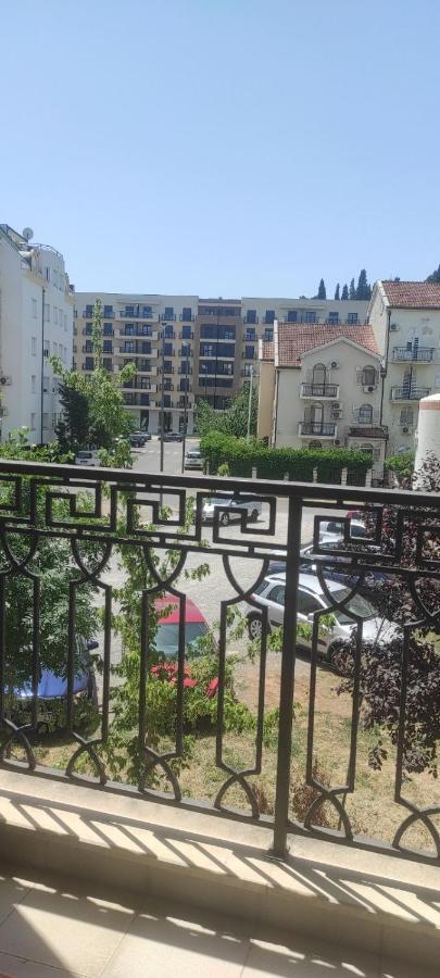 דירות פודגוריצה Apartman Tanya מראה חיצוני תמונה